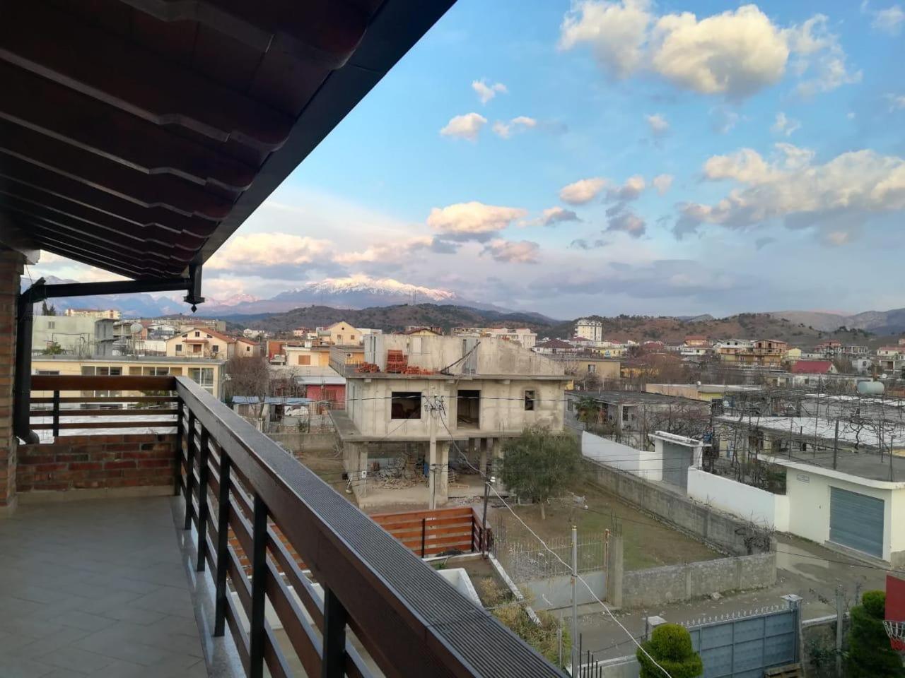 Sara'S Villa Shkodër Exterior foto